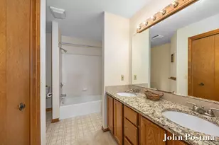 2200 Northridge Dr NE, Grand Rapids, MI 49525 - Photo 17