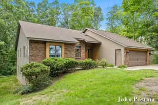 2200 Northridge Dr NE, Grand Rapids, MI 49525 - Photo 3