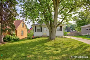 1735 Woodworth St NE, Grand Rapids, MI 49525 - Photo 3
