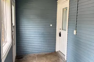 828 Isabella Ct SE, Grand Rapids, MI 49507 - Photo 5