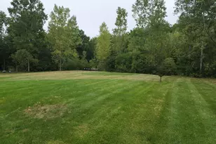 2270 Hickory Point Dr, Ann Arbor, MI 48105 - Photo 17