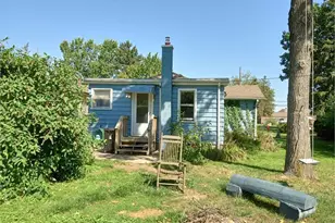 20113 Huron River Dr, Rockwood, MI 48173 - Photo 7