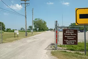 20113 Huron River Dr, Rockwood, MI 48173 - Photo 19
