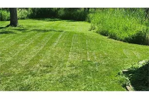 20113 Huron River Dr, Rockwood, MI 48173 - Photo 5