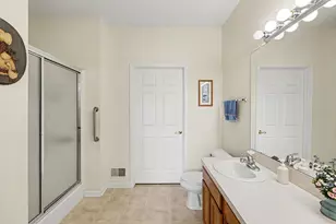 36154 Abbey Dr, Westland, MI 48185 - Photo 17