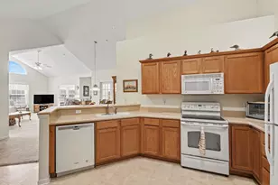 36154 Abbey Dr, Westland, MI 48185 - Photo 9