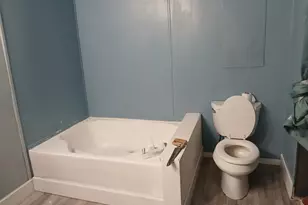 75690 Marie Dr, Lawton, MI 49065 - Photo 13