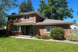 921 Par 4 Circle, Kalamazoo, MI 49008 - Photo 3