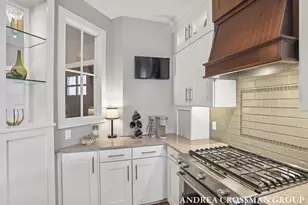 543 Macatawa Ave, Holland, MI 49423 - Photo 13