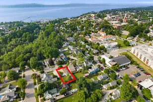 112 Fulton St, Petoskey, MI 49770 - Photo 33