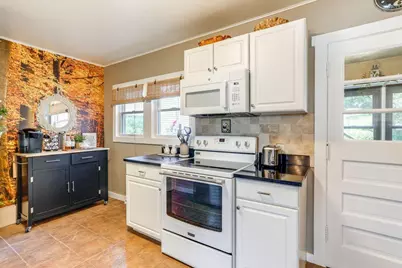 51479 Summit Street, Paw Paw, MI 49079 - Photo 9