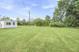 2015 Gaines Dr, Benton Harbor, MI 49022 - Photo 19