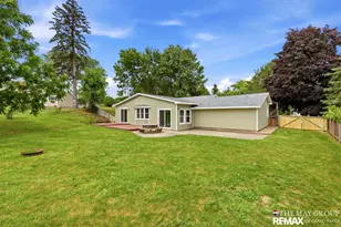 826 Morningside Ct, Lake Odessa, MI 48849 - Photo 3