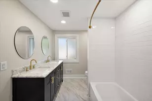 7381 Cathedral Dr, Bloomfield Hills, MI 48301 - Photo 59