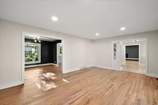 7381 Cathedral Dr, Bloomfield Hills, MI 48301 - Photo 21