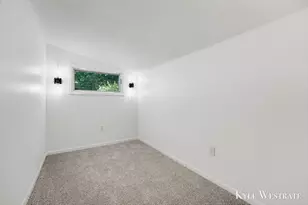 18075 Sunset Dr, Grand Haven, MI 49417 - Photo 27