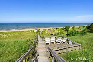 18075 Sunset Dr, Grand Haven, MI 49417 - Photo 31