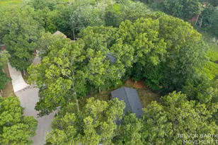 1292 Edinborough Dr, Norton Shores, MI 49441 - Photo 75