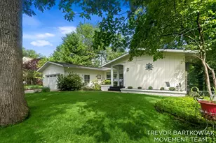 1292 Edinborough Dr, Norton Shores, MI 49441 - Photo 5