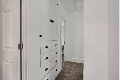 224 W Burnham Street W, Battle Creek, MI 49015 - Photo 17