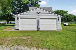 10041 Birch Dr, Riverdale, MI 48877 - Photo 41