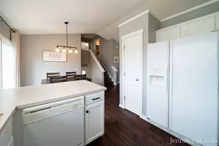 3054 Woodglen St NW, Grand Rapids, MI 49504 - Photo 21