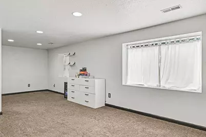 215 S Lincoln Avenue, Three Rivers, MI 49093 - Photo 17