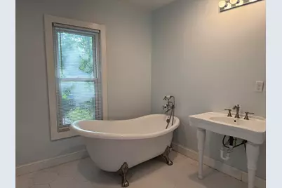 409 E Porter Street, Albion, MI 49224 - Photo 23