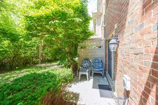 39688 Rockcrest Ln, Northville, MI 48168 - Photo 3