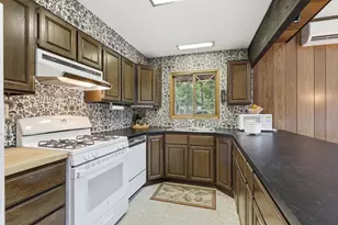 9352 W Circle Dr, Canadian Lakes, MI 49346 - Photo 15