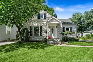 817 Joslin St SE, Grand Rapids, MI 49507 - Photo 3