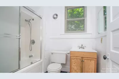 610 S Ashley Street #2, Ann Arbor, MI 48103 - Photo 9