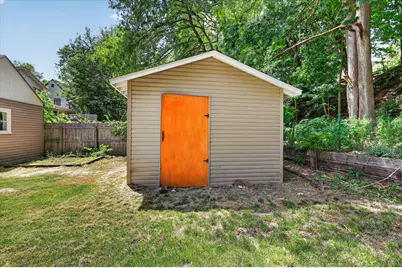 196 W Pitman Avenue, Battle Creek, MI 49017 - Photo 33