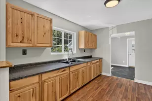 196 W Pitman Ave, Battle Creek, MI 49017 - Photo 11