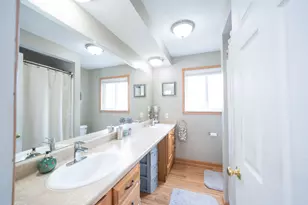 14490 Edshire Dr, Sterling Heights, MI 48312 - Photo 23