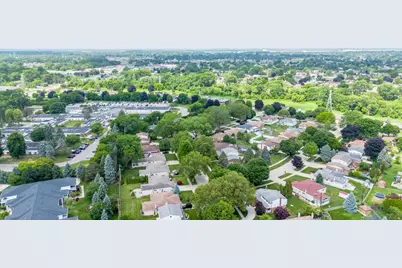 14490 Edshire Drive, Sterling Heights, MI 48312 - Photo 11