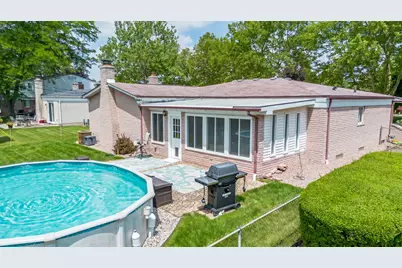 14490 Edshire Drive, Sterling Heights, MI 48312 - Photo 9