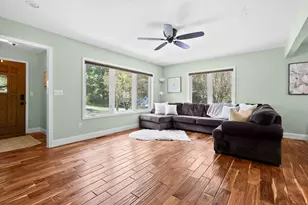 68334 Apple Ln, Benton Harbor, MI 49022 - Photo 5