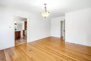 2501 Lakeview Ave, Saint Joseph, MI 49085 - Photo 11