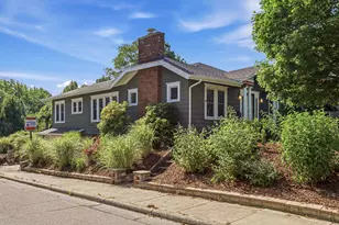 2501 Lakeview Ave, Saint Joseph, MI 49085 - Photo 3