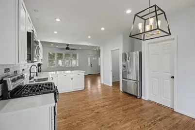 3944 Ziegler Street, Dearborn Heights, MI 48125 - Photo 9