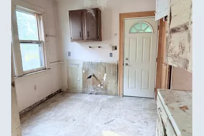6421 Floyd Avenue, Detroit, MI 48210 - Photo 5