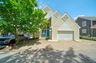 413 Oakwood Ave, Clark Lake, MI 49234 - Photo 7