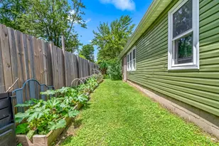 22 Morry St, Hillsdale, MI 49242 - Photo 15