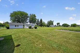 1253 S Waldron Rd, Crystal, MI 48818 - Photo 11