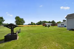 1253 S Waldron Rd, Crystal, MI 48818 - Photo 9