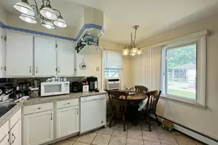 17629 Lincoln Ave, Eastpointe, MI 48021 - Photo 13
