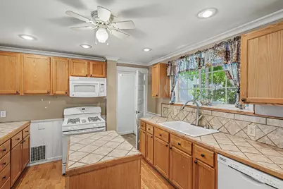 113 N Gorham Street, Jackson, MI 49202 - Photo 15