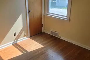 933 Maplegrove Ave, Royal Oak, MI 48067 - Photo 9