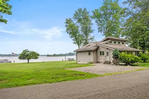 128 Wilmin Rd, Quincy, MI 49082 - Photo 1